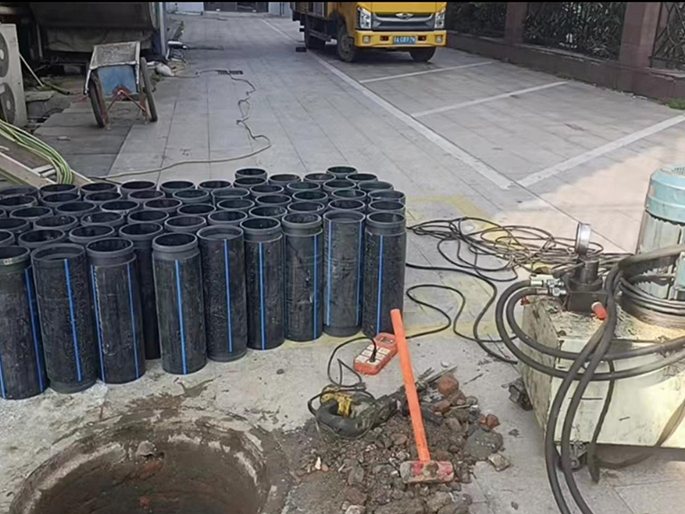 迁安PE置换管厂家 DN315置换管 非开挖管短管置换